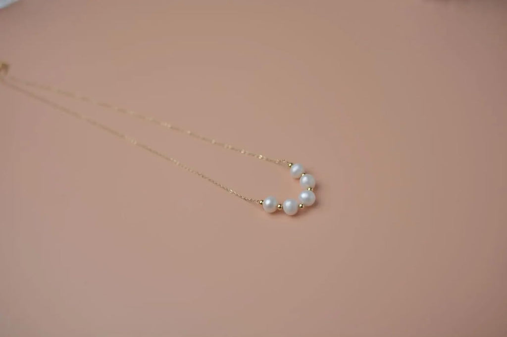 Smile natural freshwater pearl necklace pendant
