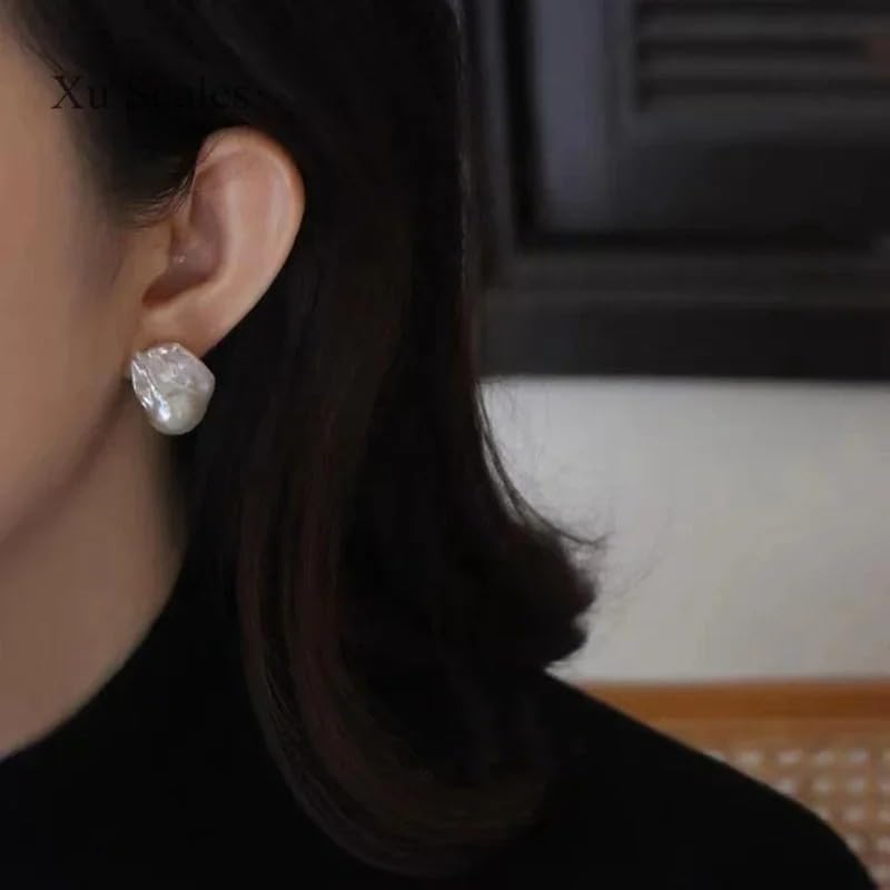 Fishtail Shape Baroque Freshwater Pearl Earrings 15-20mm