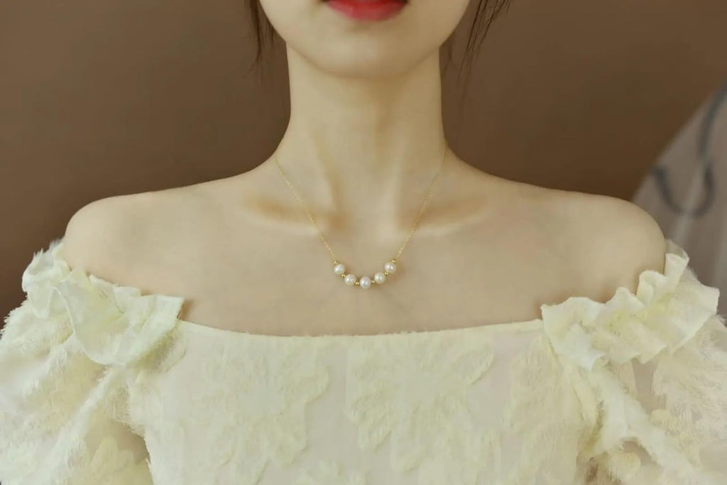 Smile natural freshwater pearl necklace pendant