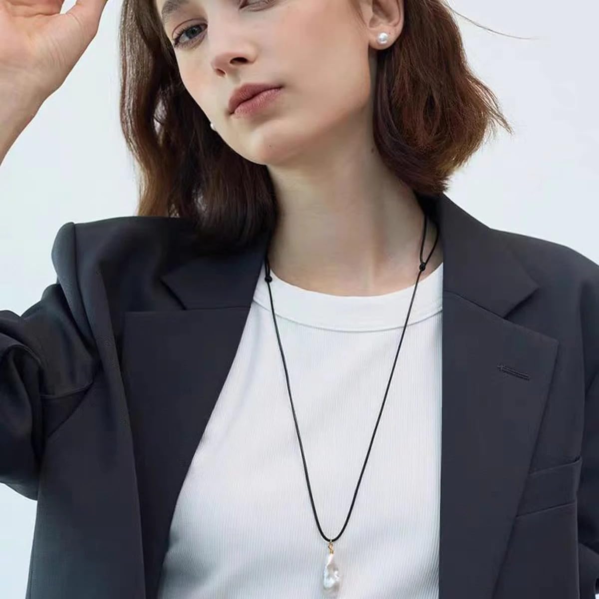 Natural Freshwater Baroque Pearl Pendant Necklace Black Rope