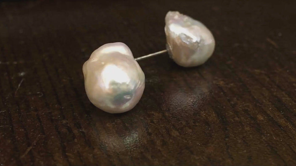 Fishtail Shape Baroque Freshwater Pearl Earrings 15-20mm