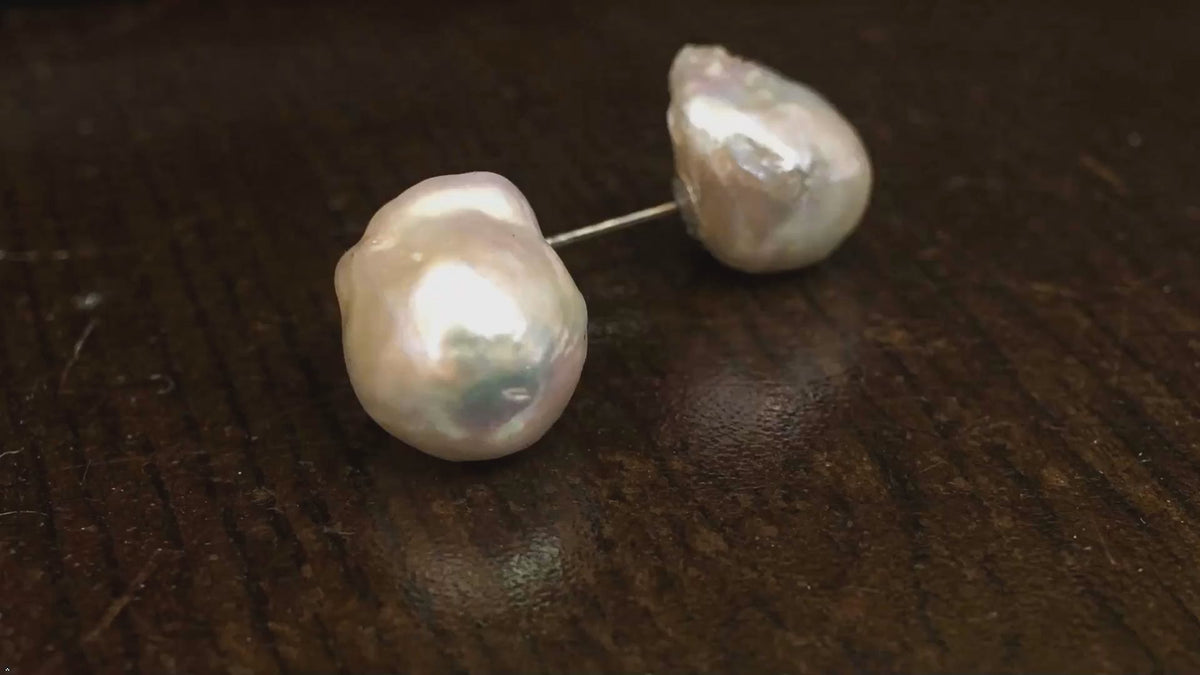 Fishtail Shape Baroque Freshwater Pearl Earrings 15-20mm