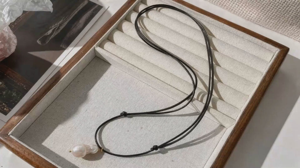 Natural Freshwater Baroque Pearl Pendant Necklace Black Rope