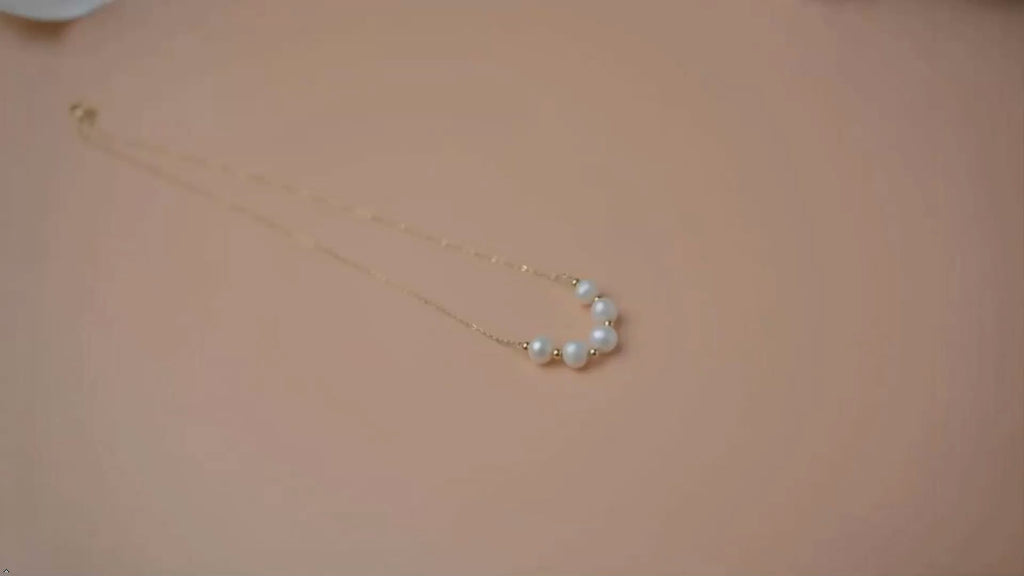 Natural Freshwater Pearl and 18 K Gold Smile Necklace